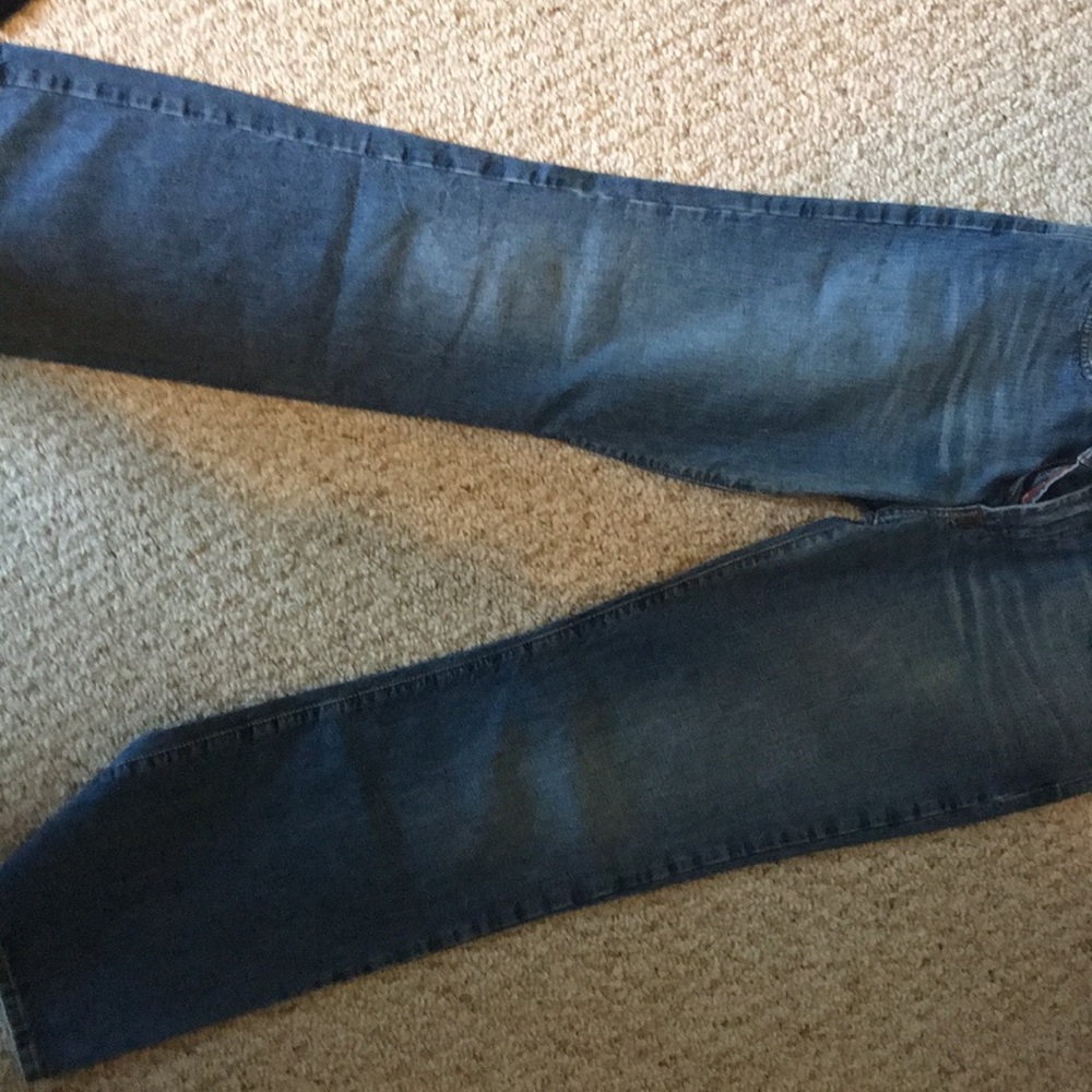 Lucky Jeans